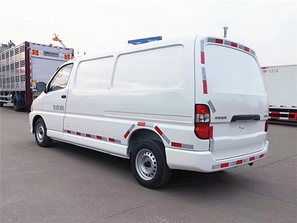 金杯快運(yùn)面包冷藏車(chē)