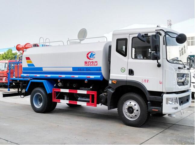 東風(fēng)D9灑水車(chē)帶霧炮的配置及參數(shù)