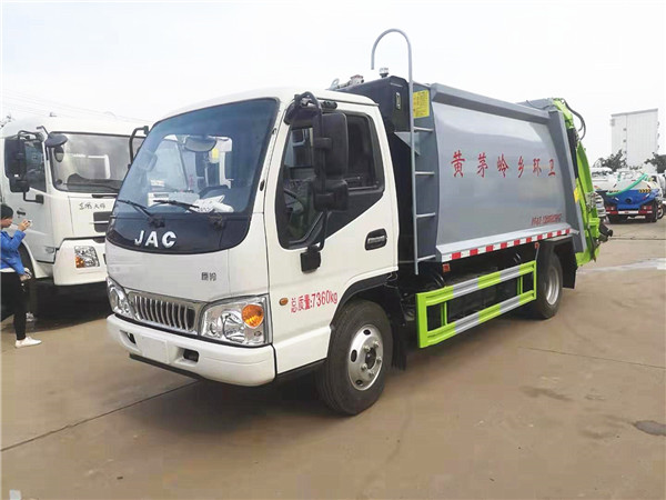 江淮康玲壓縮垃圾車發(fā)云南，湖北程力車輛上戶容易!