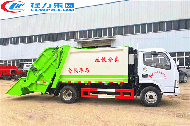 東風(fēng)銳鈴5方壓縮式垃圾車(chē)