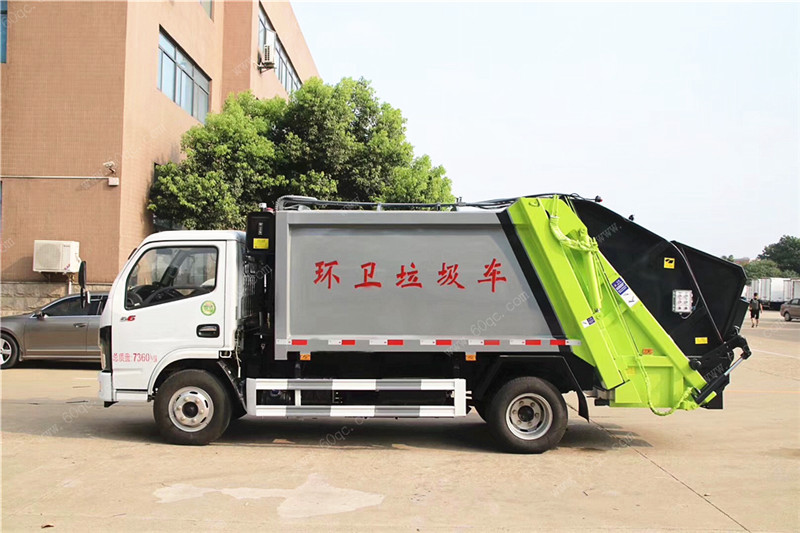 國(guó)六東風(fēng)多利卡D6壓縮垃圾車(chē)