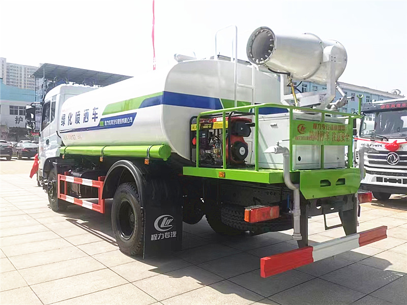 國(guó)六東風(fēng)商用12噸灑水車(chē)帶霧炮