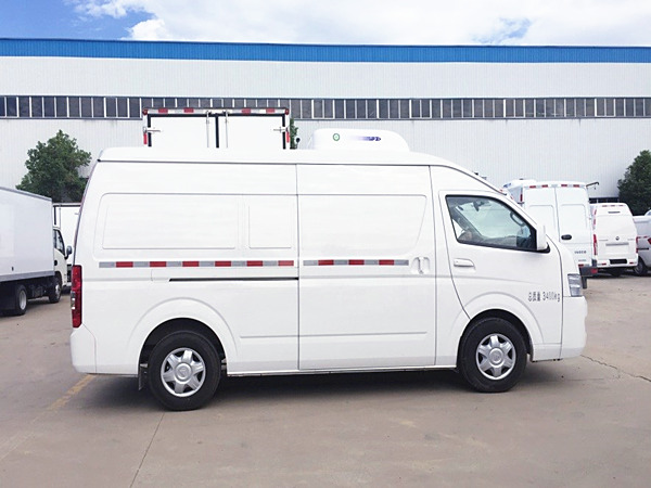 福田G9國(guó)六藍(lán)牌面包冷藏車(chē)
