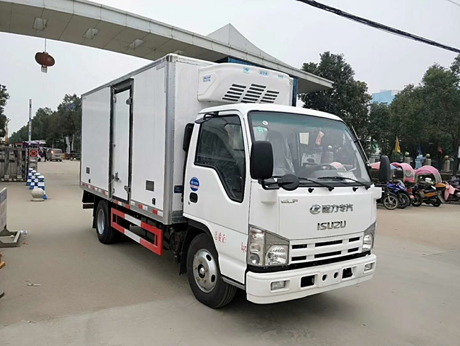 五十鈴國(guó)六冷藏車