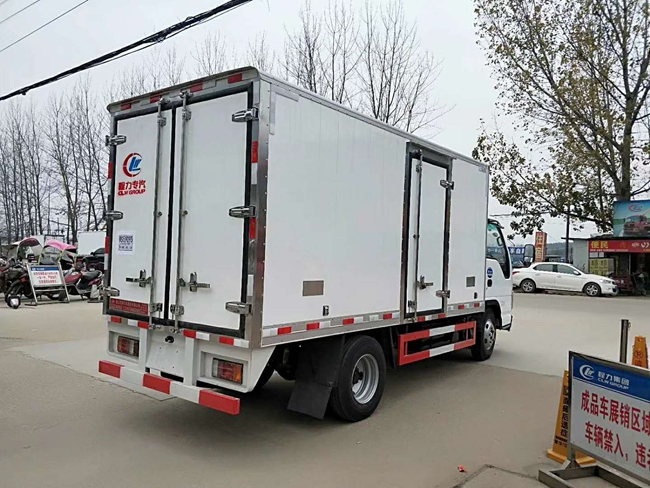 五十鈴國(guó)六冷藏車