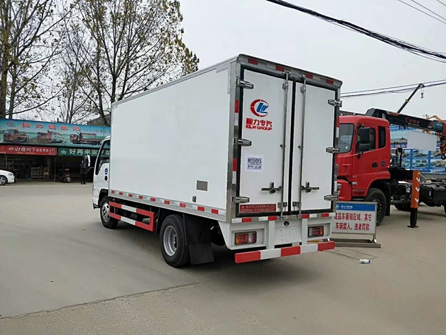 五十鈴國(guó)六冷藏車